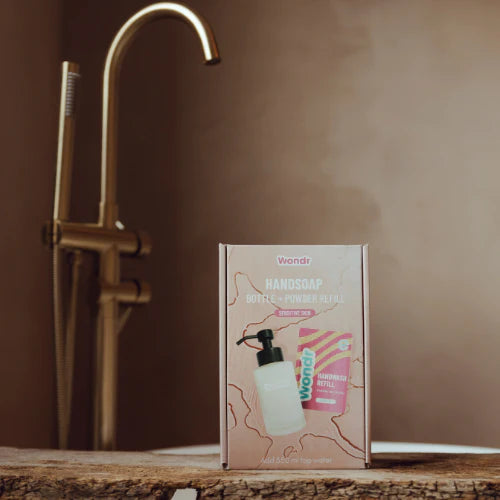 Handsoap - bottle + powder refill cherry blossom | Wondr Care - de inKijk