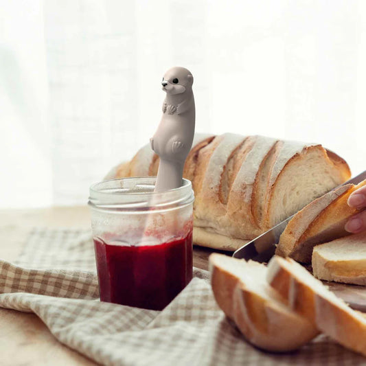 Otter breakfast spatula | Winkee Design