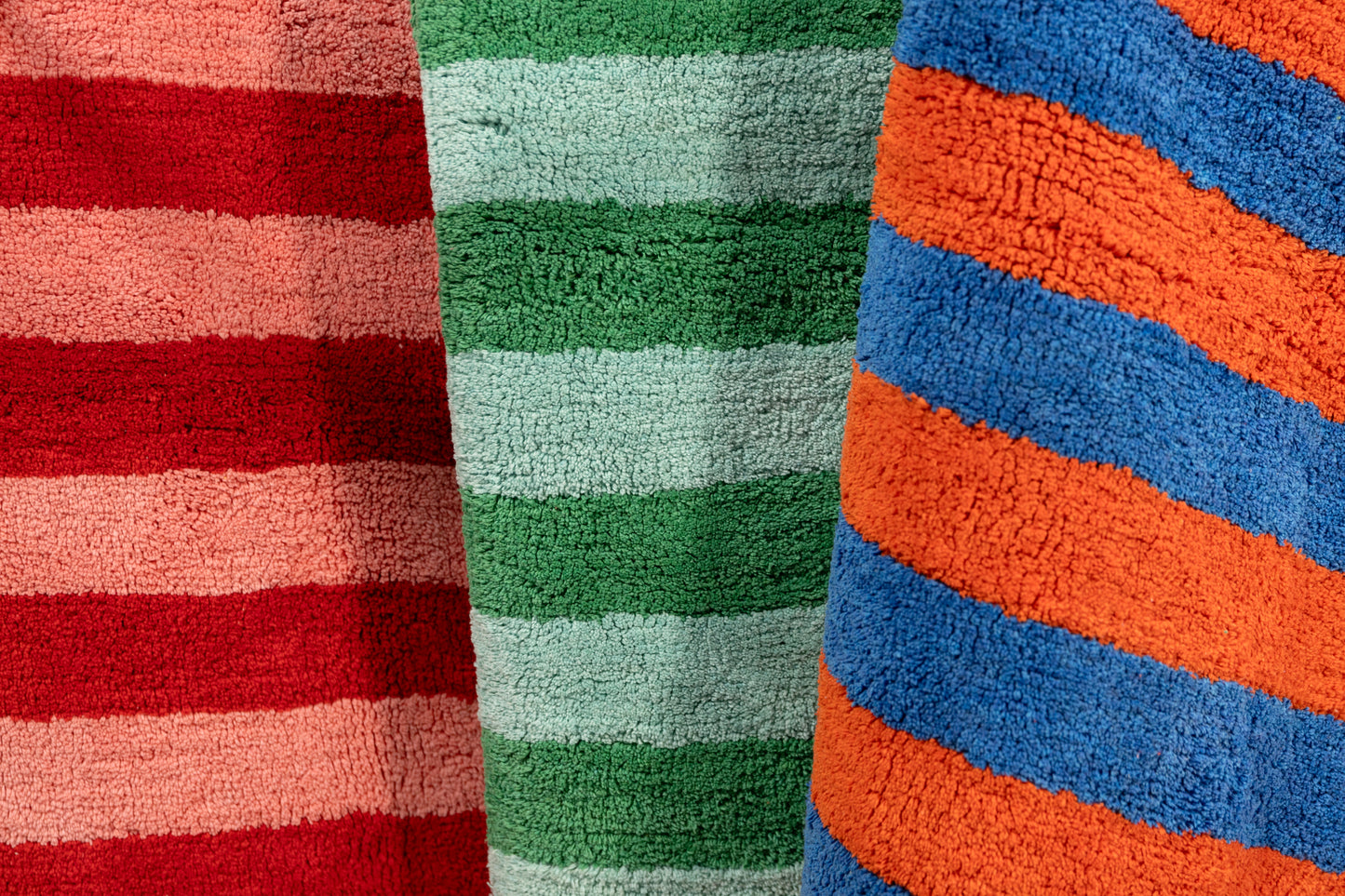 Bathmat - Stripe Pink Red - 50 x 80 cm | Kitsch Kitchen