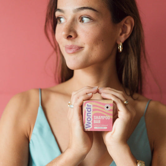 Apricot dreams shampoo bar | Wondr Care