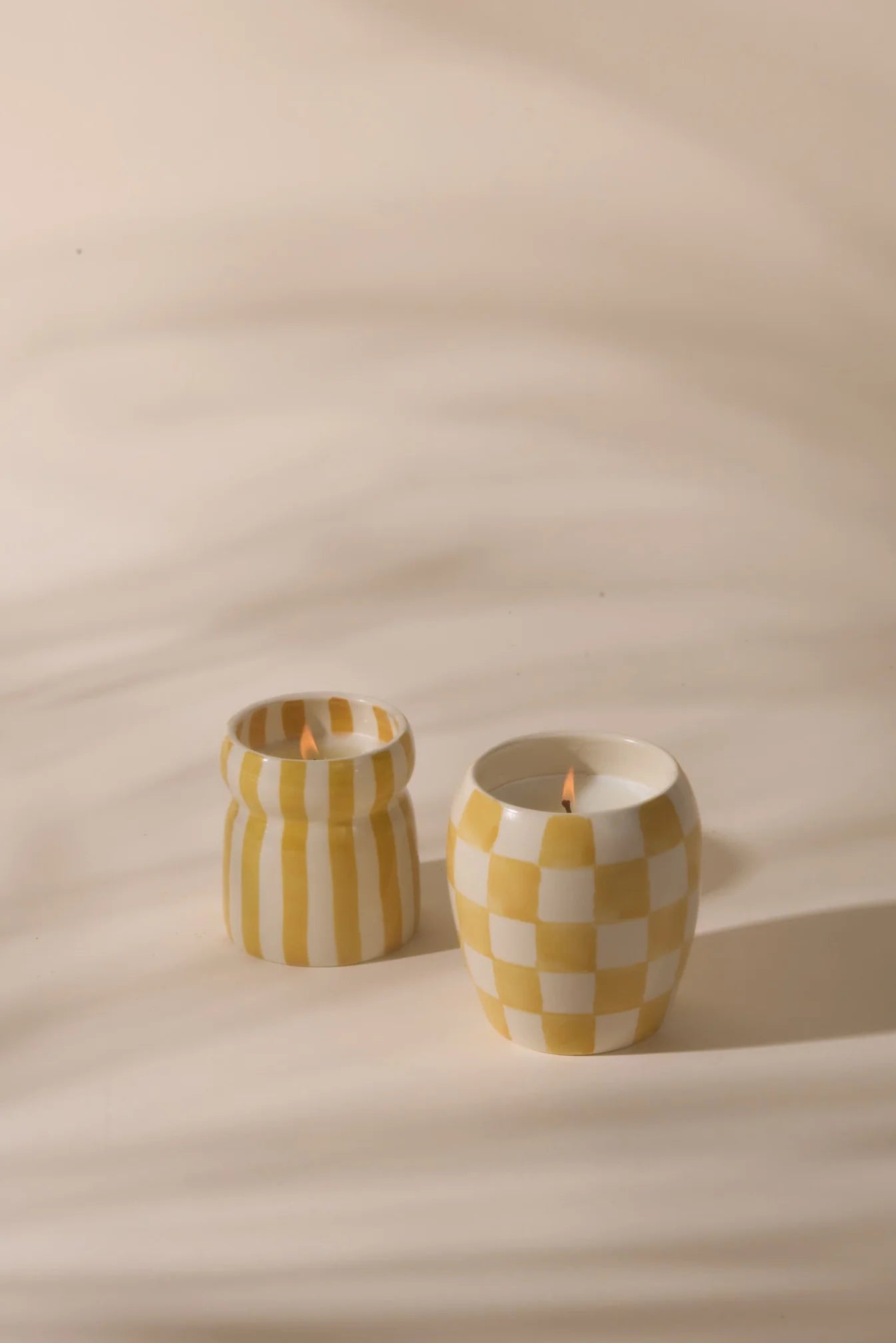 Cabana geurkaars - Gold Coast - Ochre Striped | Paddywax - de inKijk