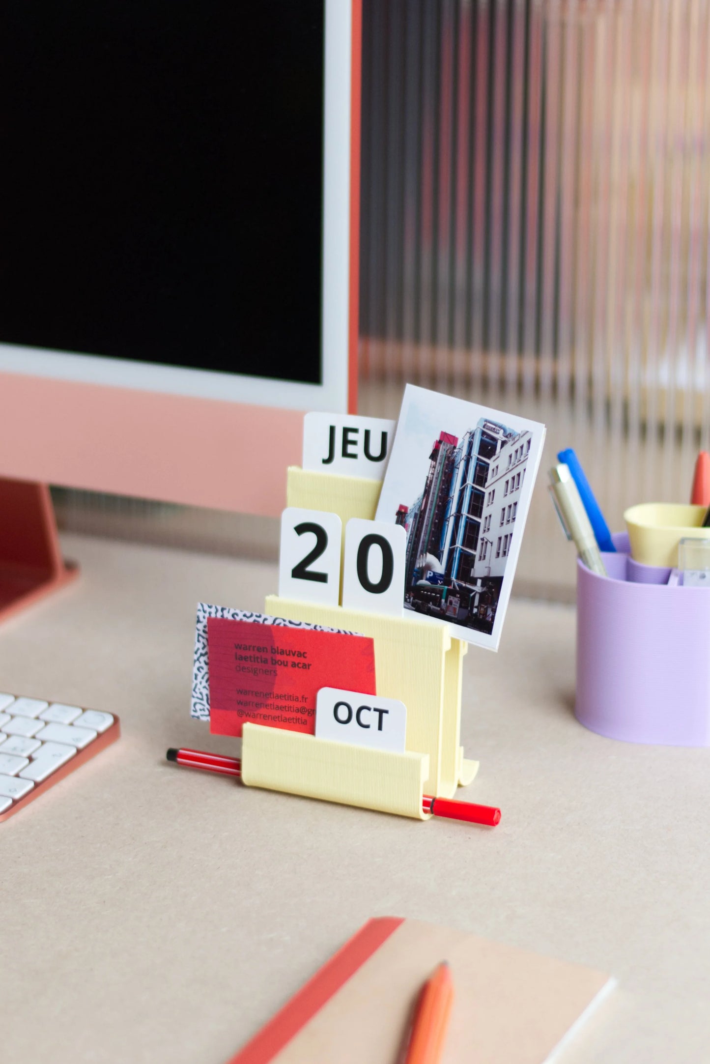 Kalender Joe - rood | Warren & Laetitia