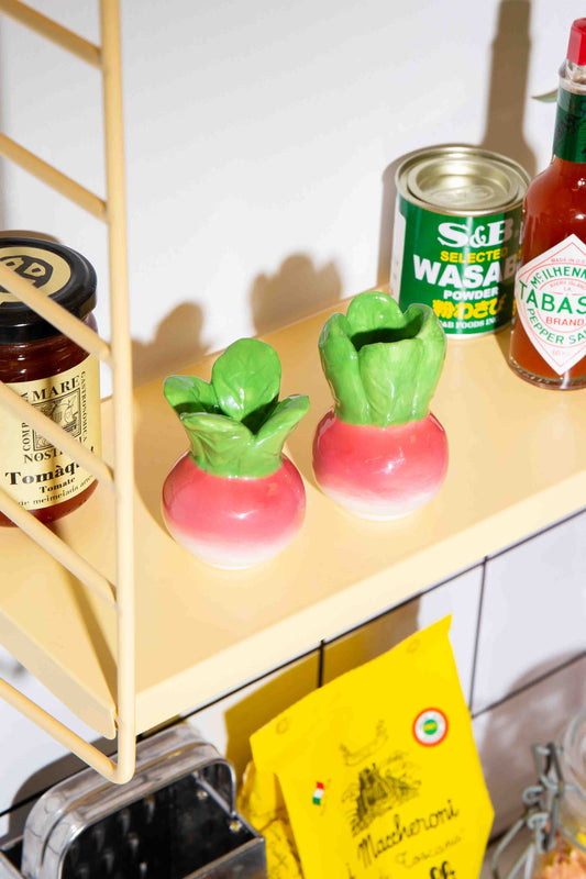 Salt & Pepper shakers - Radish | Doiydesign