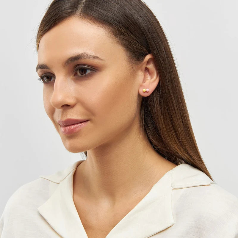 Double color ball light pink/yellow - gold plated - 1 stuk | LULU Copenhagen - de inKijk