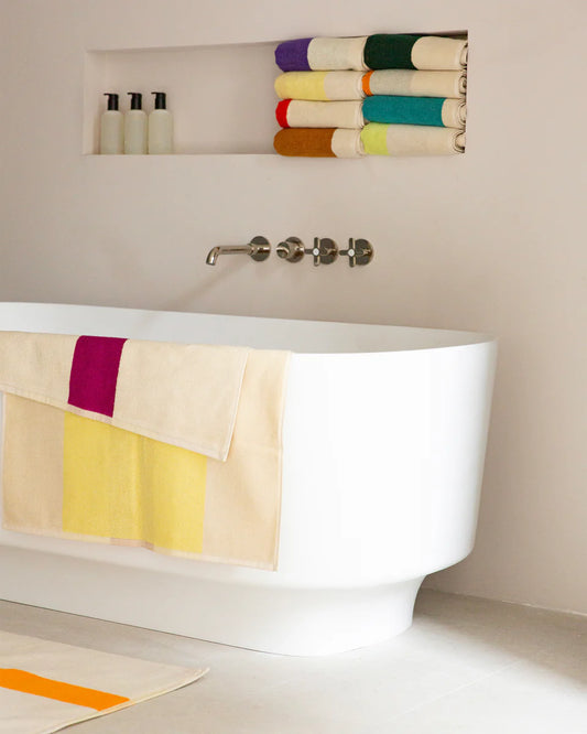 Badhanddoek - Martens & Martens collectie - Yellow/Fuchsia | SUITE702