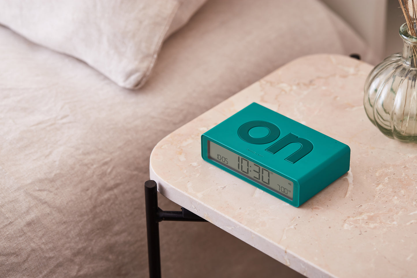 Digitale wekker Flip Classic - Green | Lexon - de inKijk