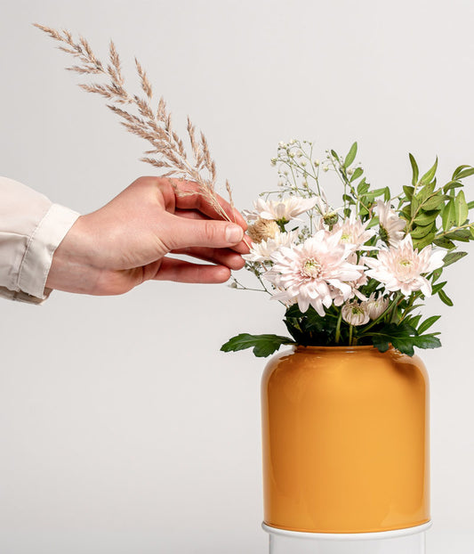 Capsule vase - mustard/clear | Muurla - de inKijk