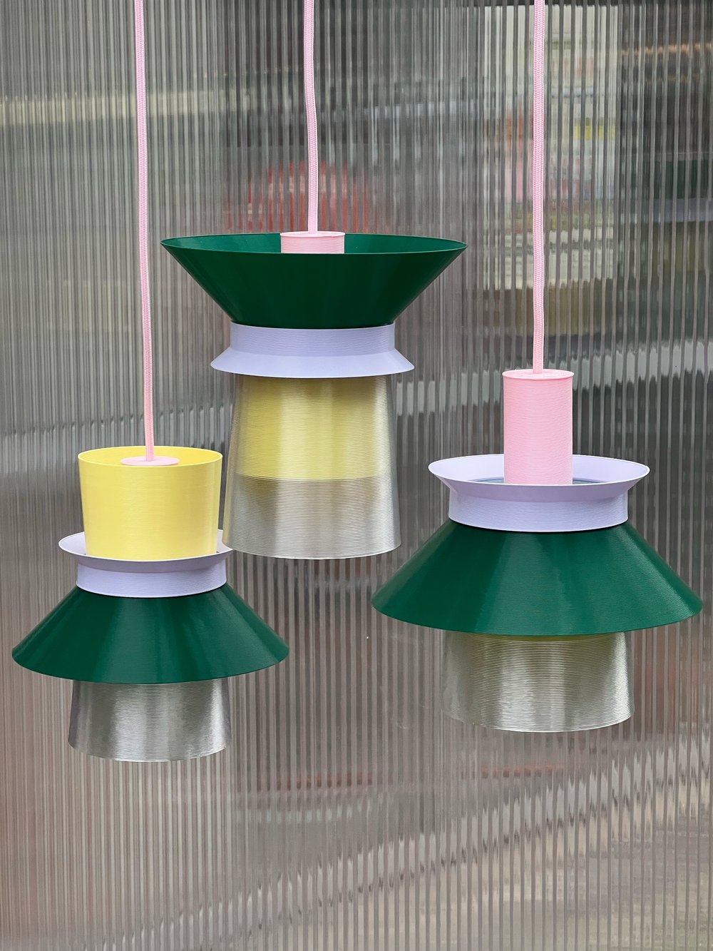 Hanglamp Romi - roze kabel | Warren & Laetitia - de inKijk