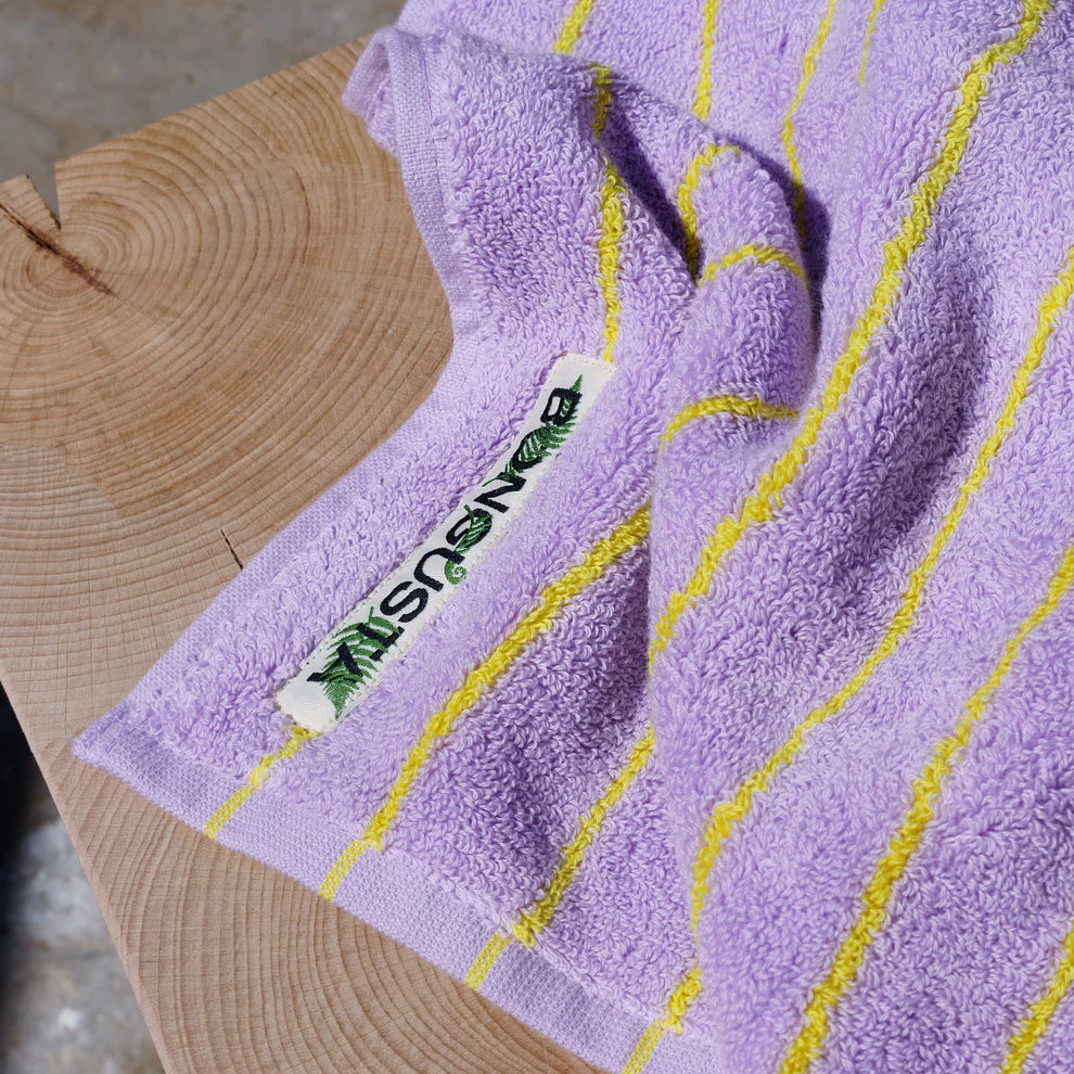 Naram bath towel - lilac & neon yellow | Bongusta - de inKijk