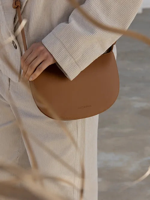 Farou half moon bag - acorn | Monk & Anna