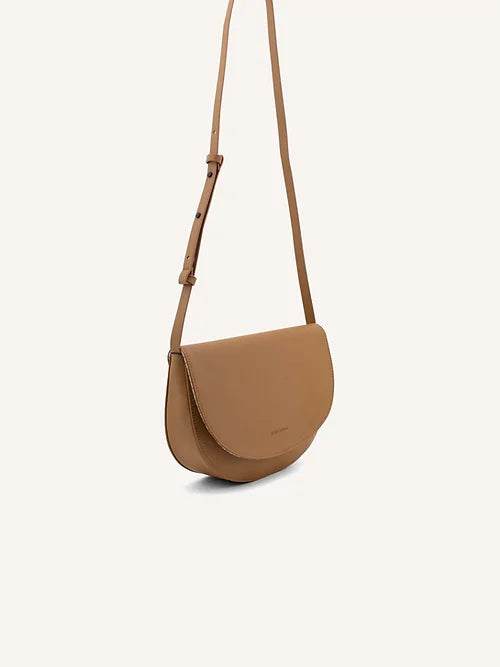 Soma half moon bag - acorn | Monk & Anna