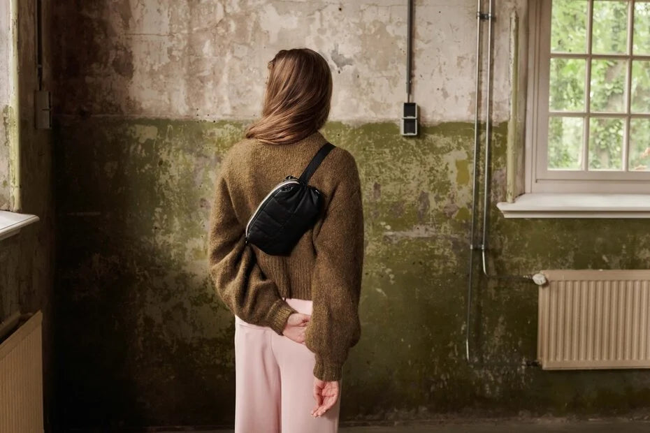 Cilou Puffy Belt Bag - black | Tinne + Mia - de inKijk