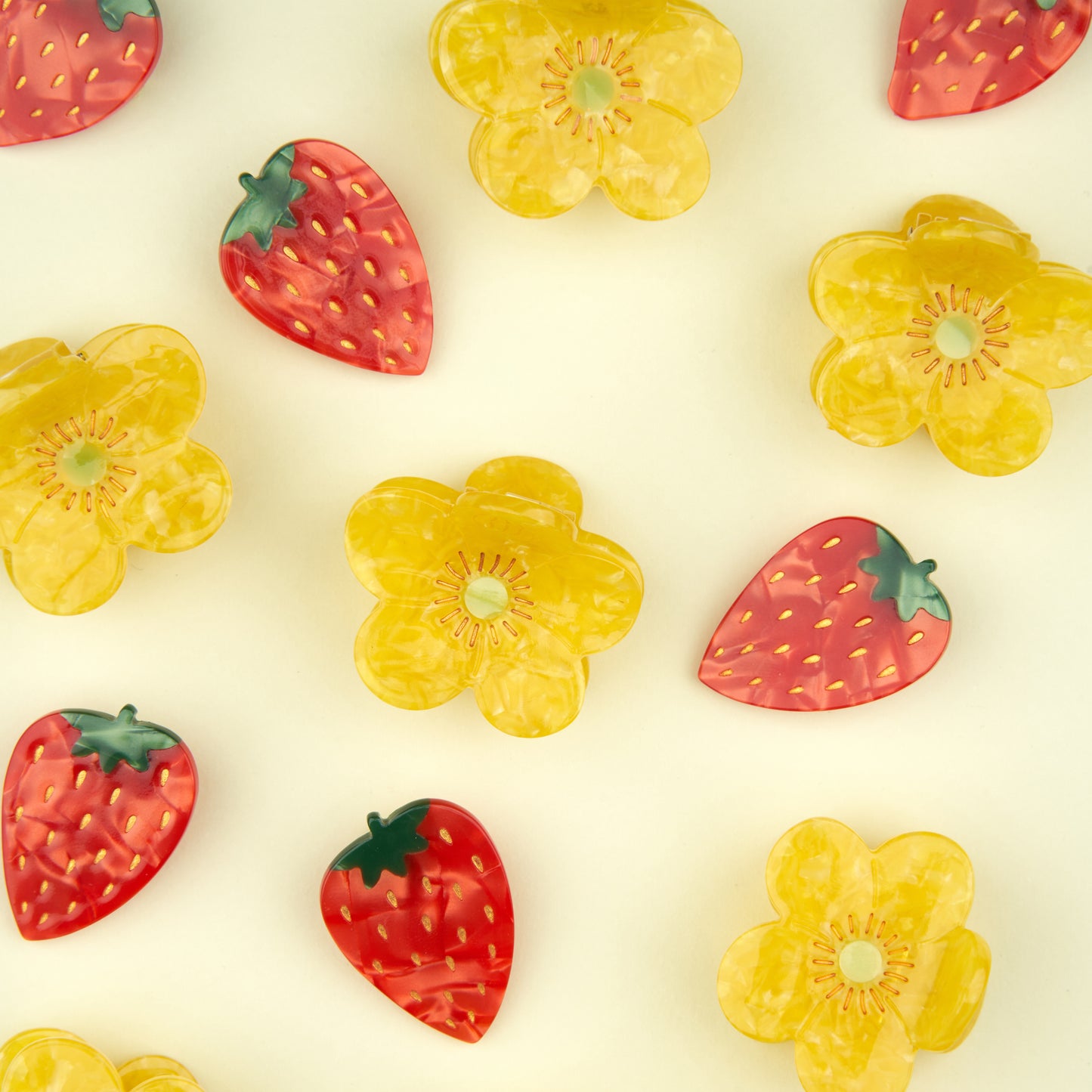 Strawberry - mini hair claw | Coucou Suzette