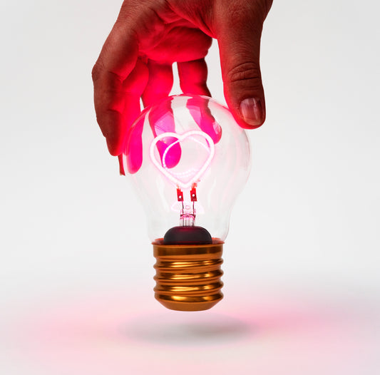 Cordless Heart Lightbulb | Suck UK - de inKijk