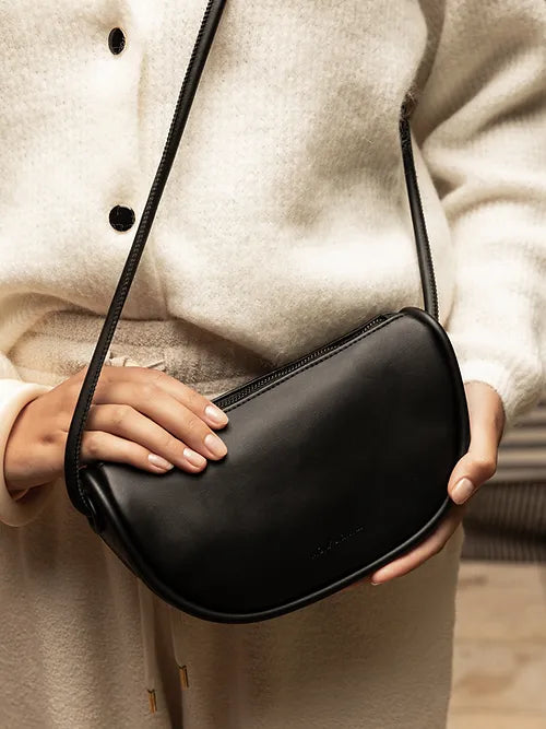 Mitsu shoulder bag - black | Monk & Anna
