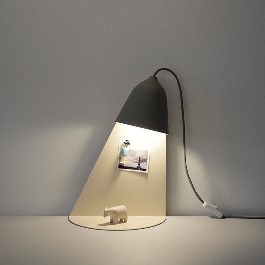 Light shelf - moss grey | Studio Ilsangisang - de inKijk