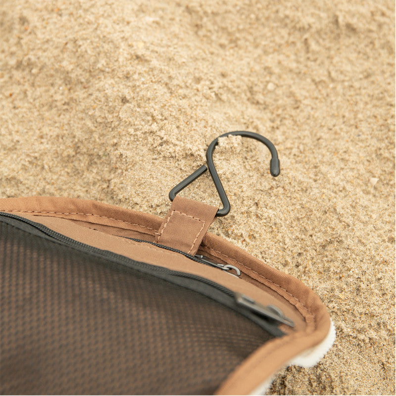 Eco-friendly toiletry bag Kenaï - mustard | Alaskan Maker - de inKijk