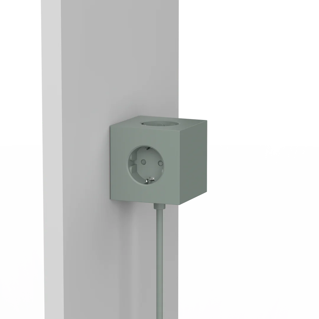 Square 1 stekkerdoos - oak green | Avolt