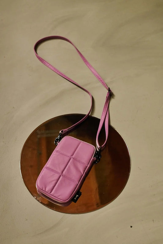 Luce Puffy Phone Pouch - Pale Pansy | Tinne + Mia