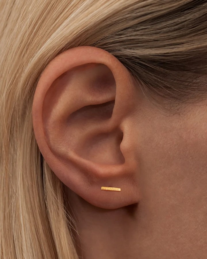 Pin - Gold Plated - 1 stuk | LULU Copenhagen