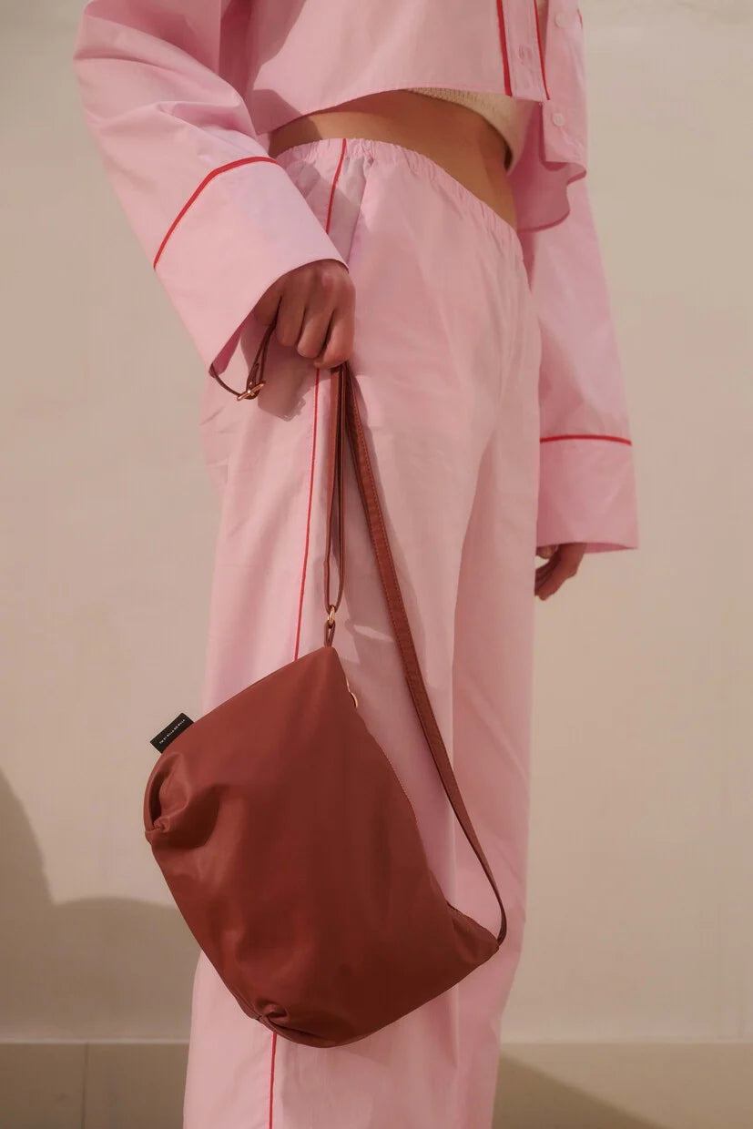 Cross Body F.G. Baggy - Red Wood | Tinne + Mia