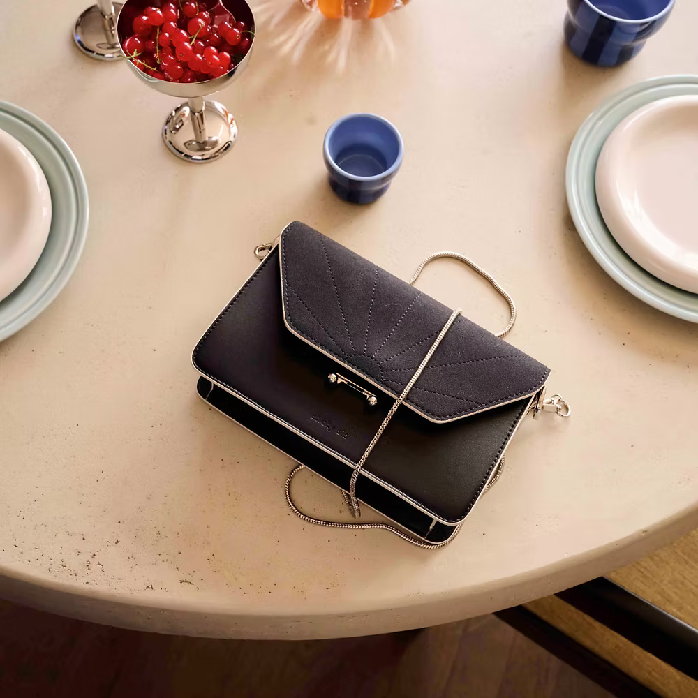 Shoulder bag - club chic - black | Sticky Sis