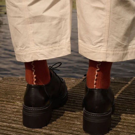 Socks - ruffled - carnelian | Monk & Anna - de inKijk