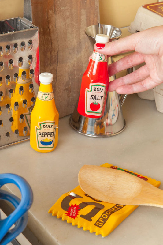 Salt & pepper shakers - mustard/ketchup | Doiydesign - de inKijk