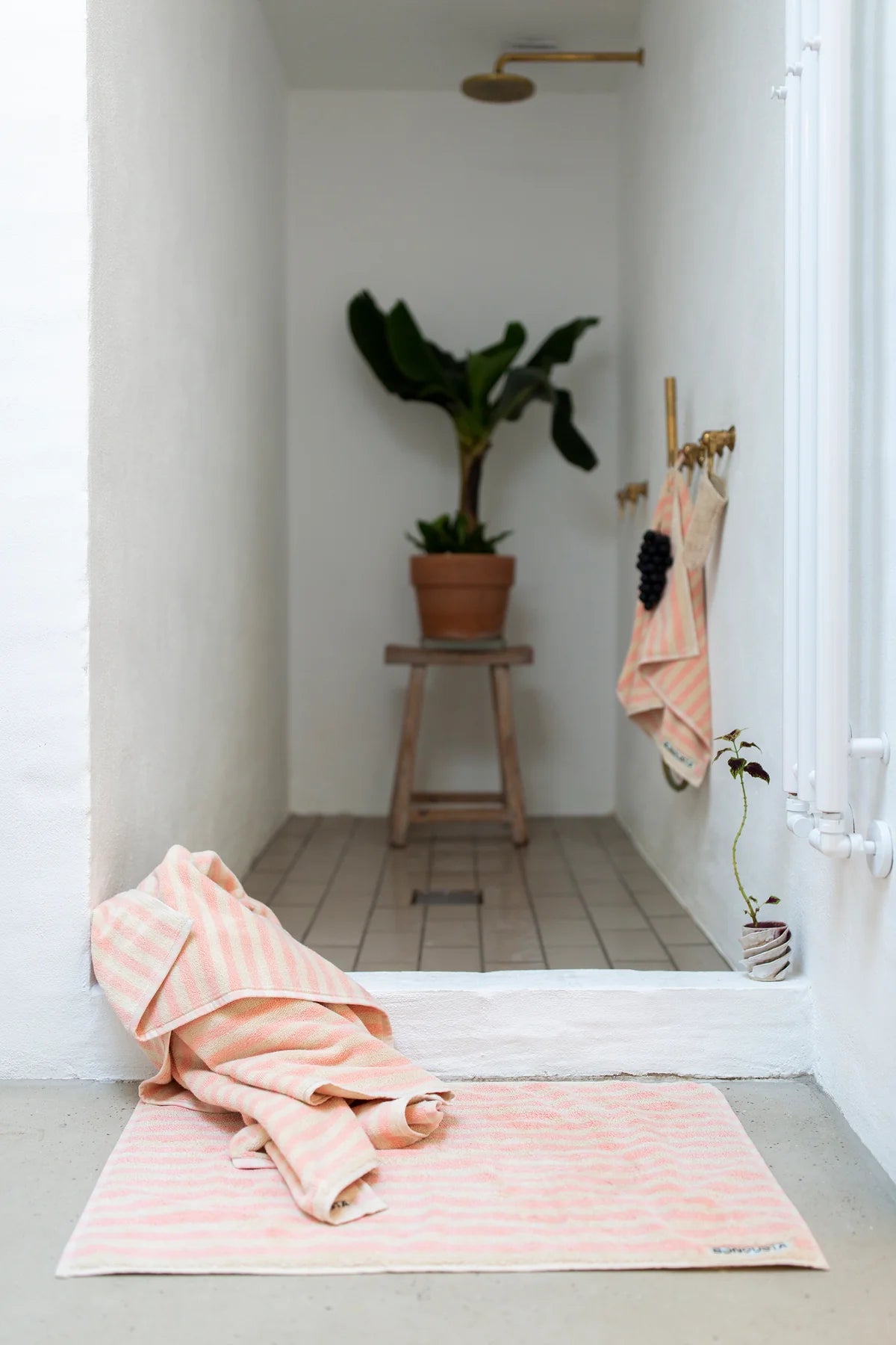 Naram bath towel - tropical & creme | Bongusta - de inKijk