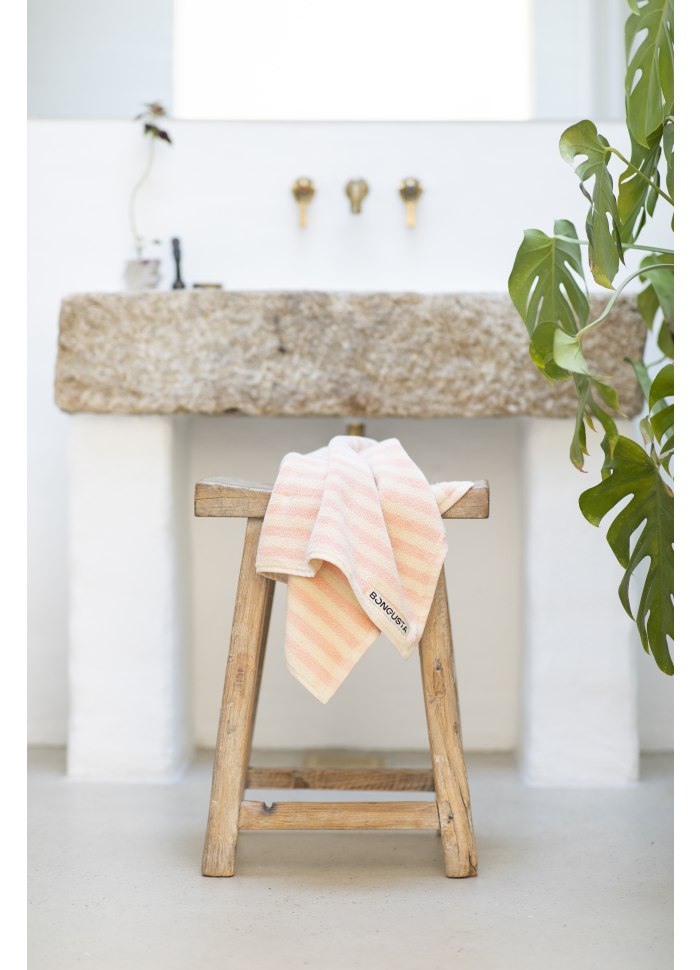 Naram guest towel - tropical & creme | Bongusta - de inKijk