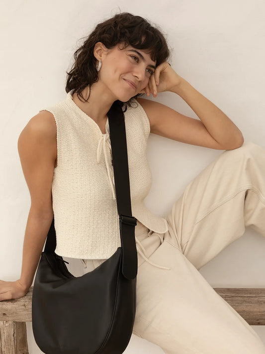 Umi crossbody shopper - black | Monk & Anna - de inKijk