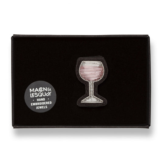 Broche - Glass of Rosé | Macon et Lesquoy
