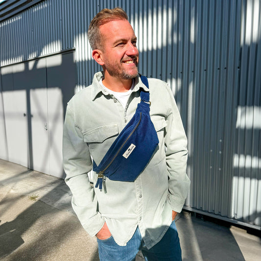 Fanny pack corduroy willow - navy blue | Alaskan Maker