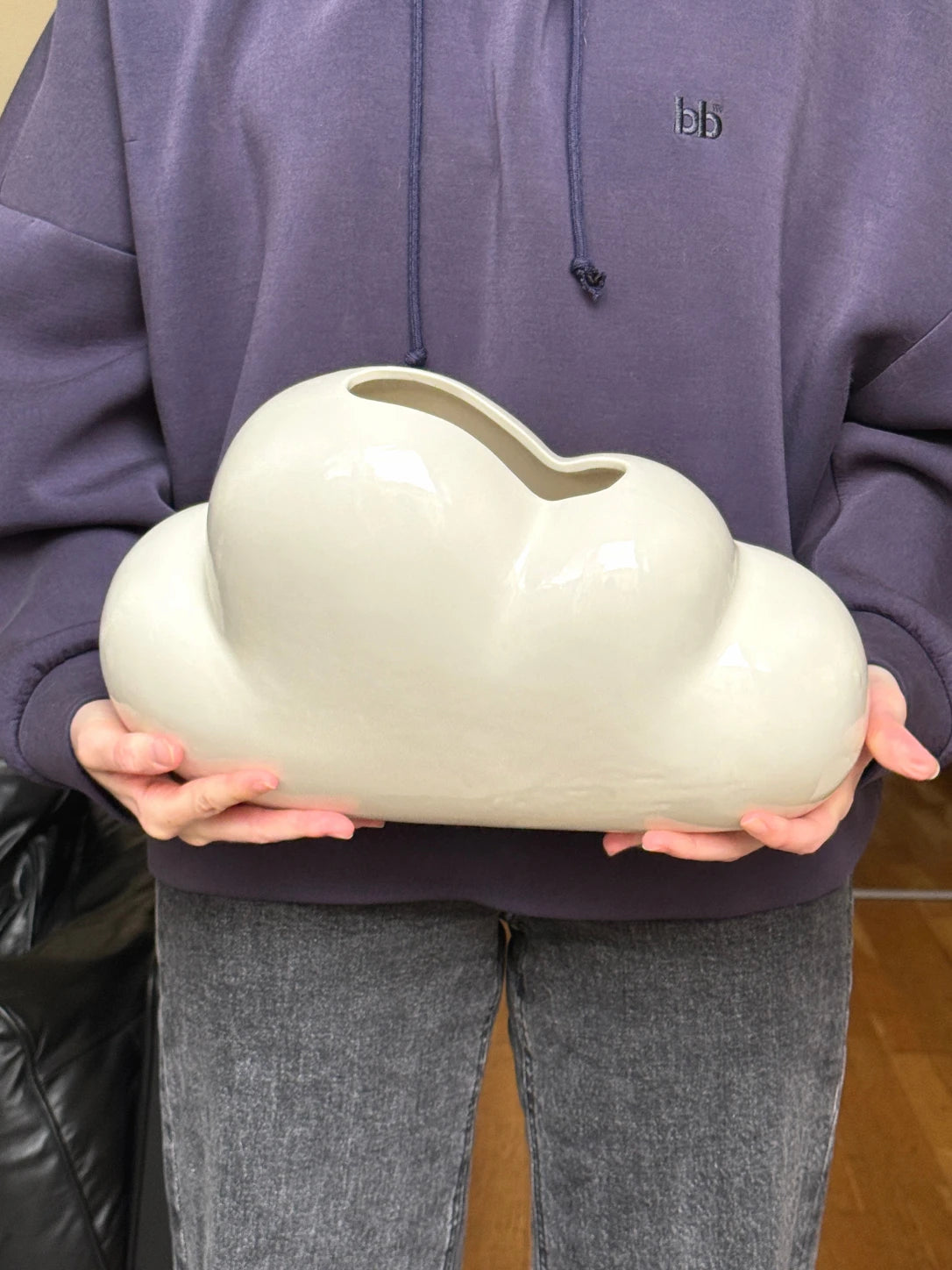 Big Cloud Vase | Upside Stories