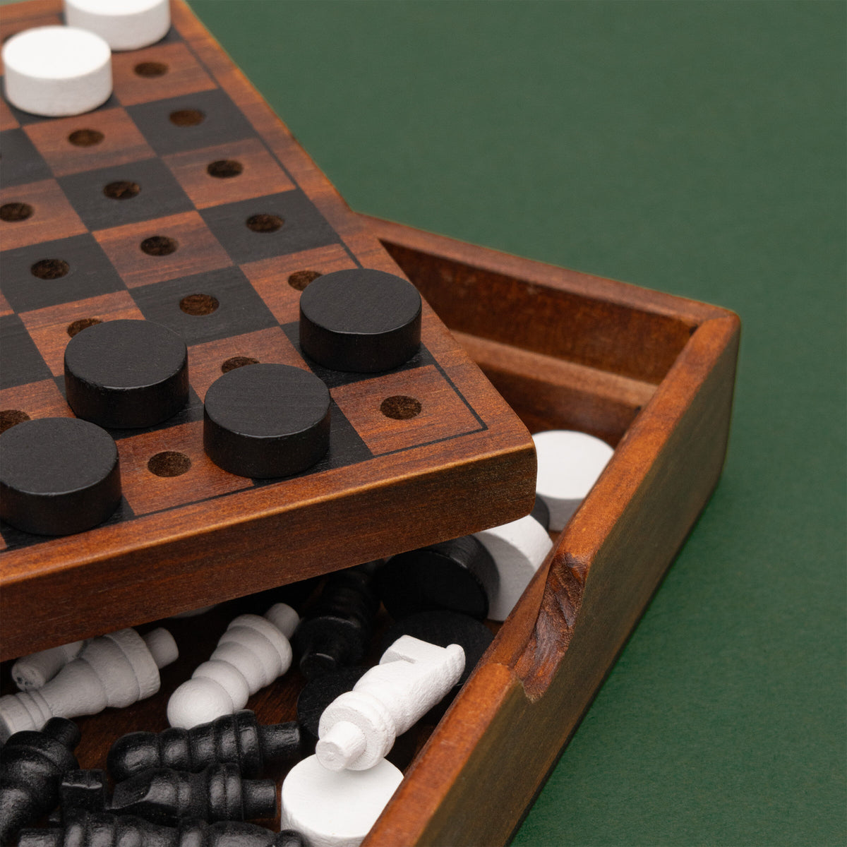 Checkmate | Suck UK