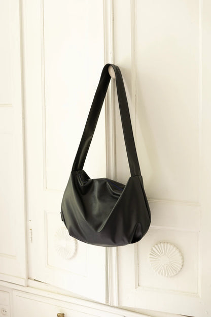 Lot Bold Cross Body - Black | Tinne + Mia