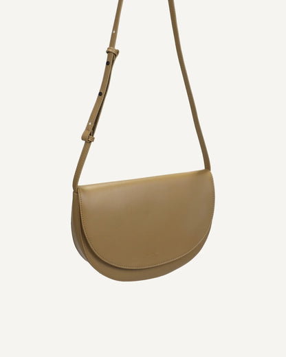 Soma half moon bag - Wheat | Monk & Anna