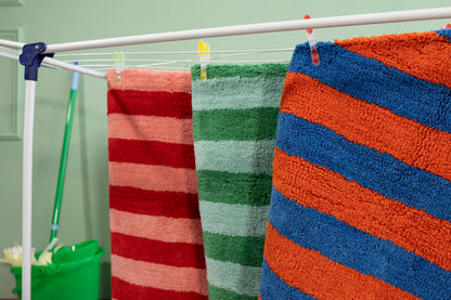 Bathmat - Stripe Pink Red - 50 x 80 cm | Kitsch Kitchen