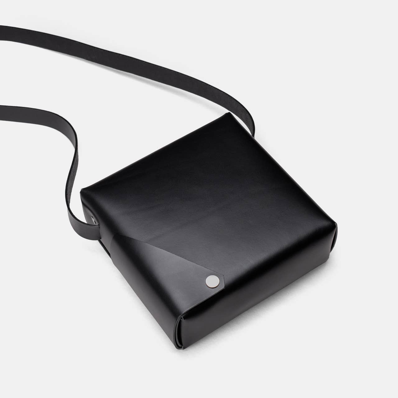 M Bag - Black - Full-grain Leather | LEMUR