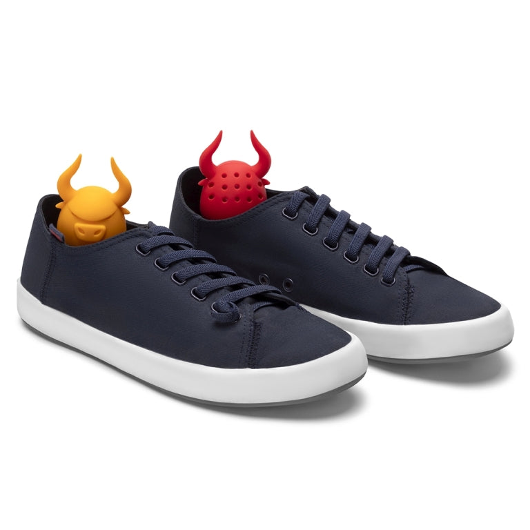 Sneakers Peekers | Monkey Business