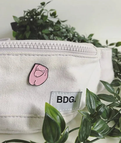 Willy enamel pin - pink | Eat Mielies - de inKijk