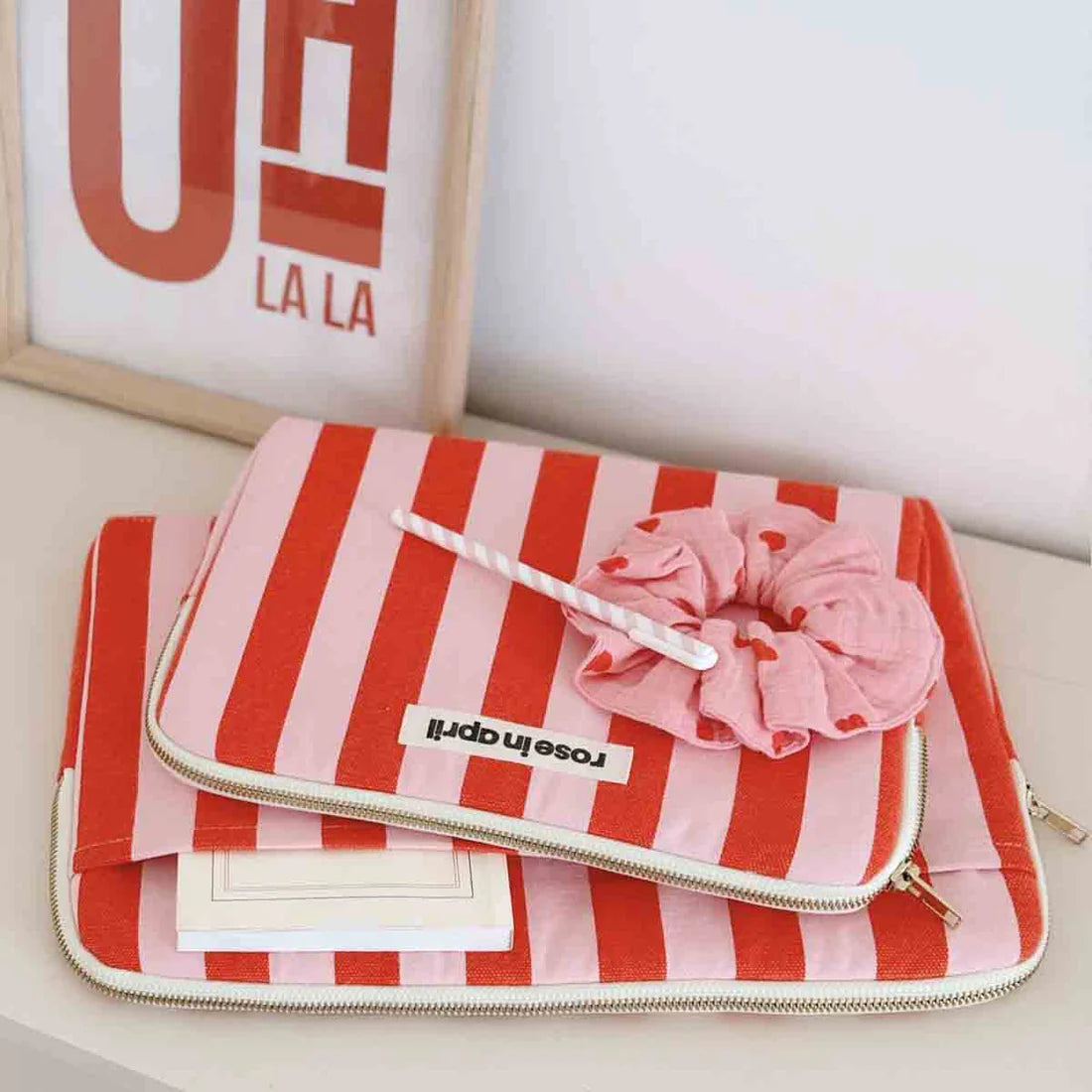 Laptop sleeve 13&14" - Octave - Candy Pink/Red Stripes | Rose in April