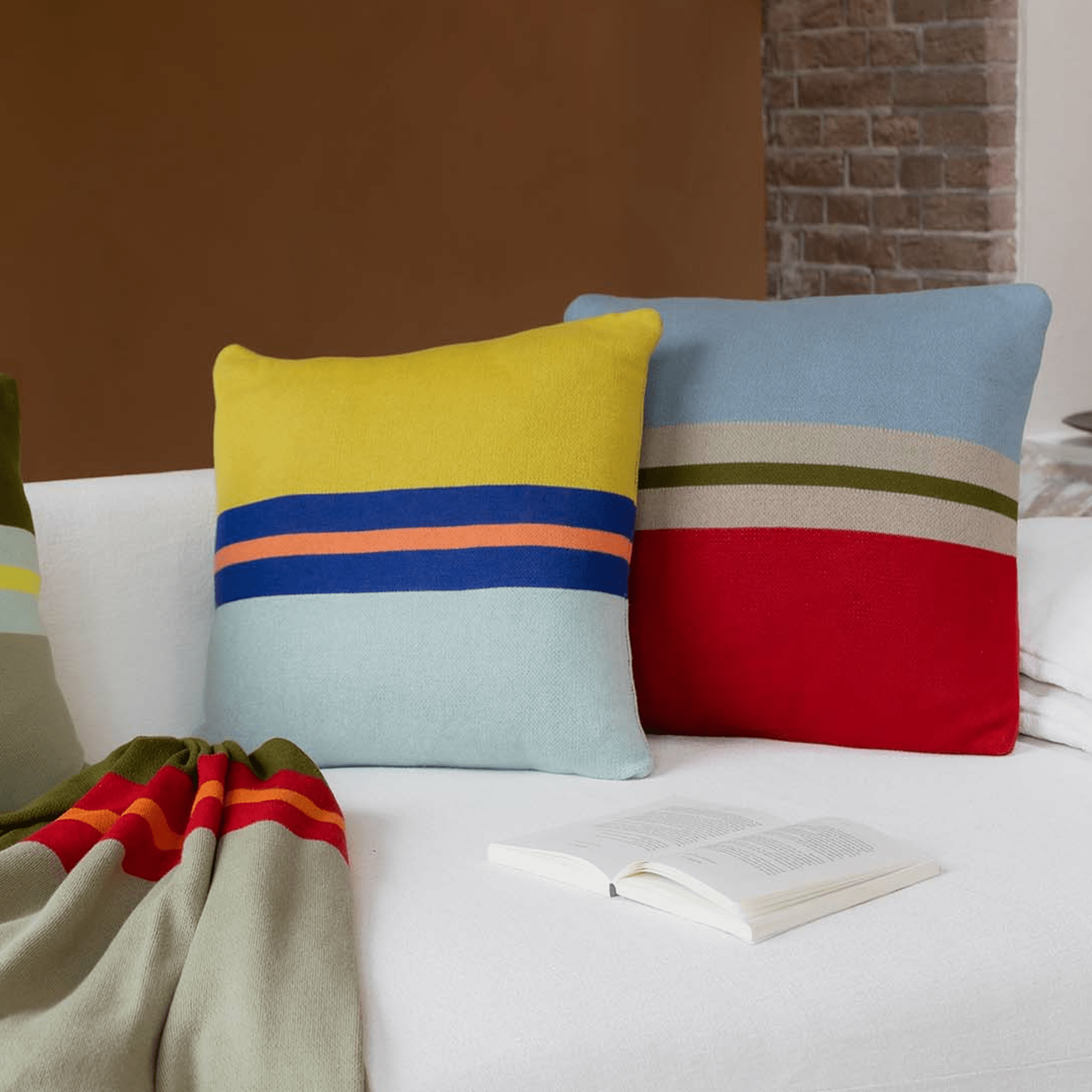 Knitted Cotton Cushion -  Chili | Remember - de inKijk