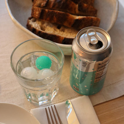 Golf ball ice cubes | Kikkerland - de inKijk