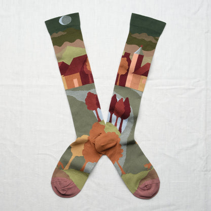 Sokken - Pine Forest Landscape Knee-Highs | Bonne Maison