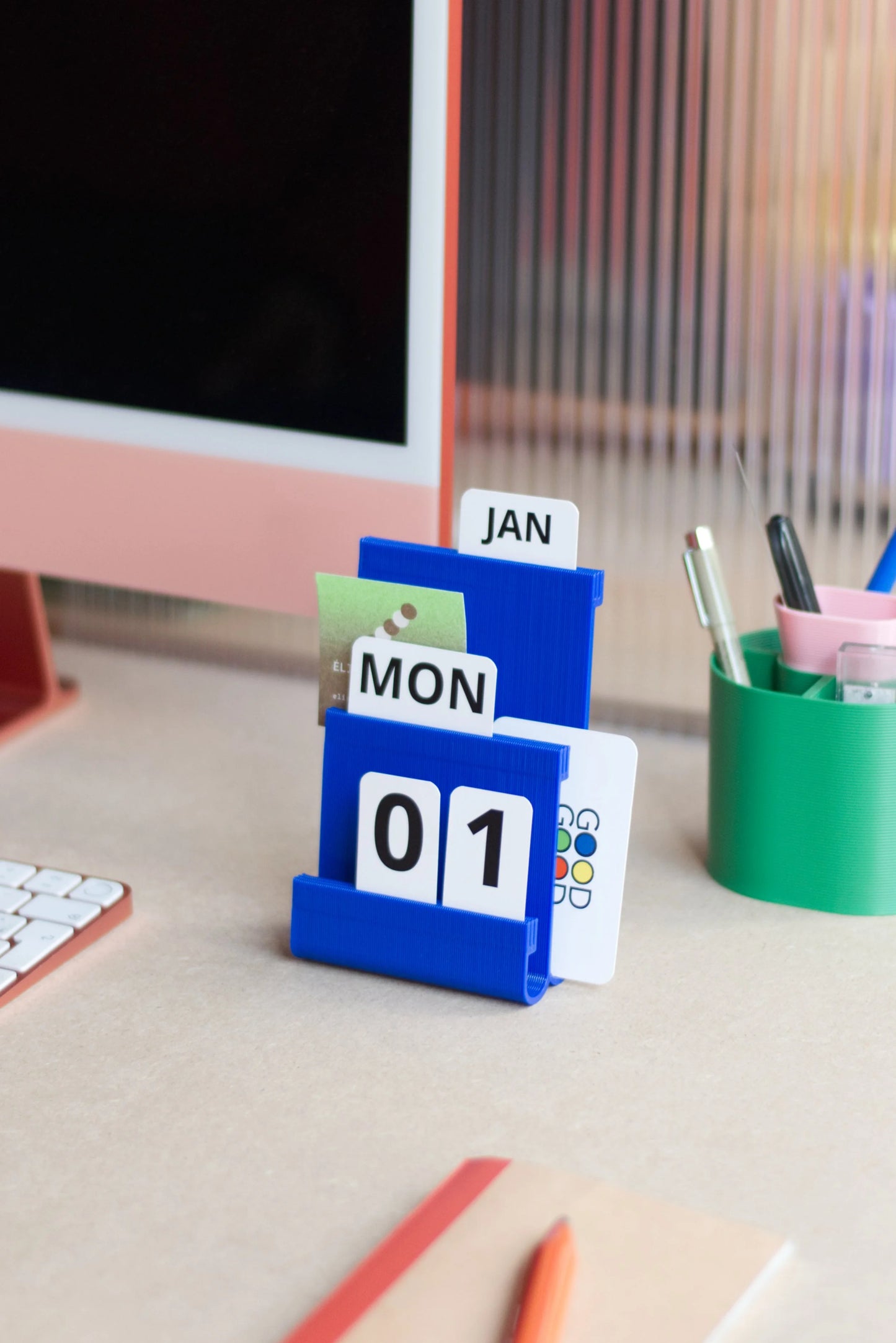 Kalender Joe - rood | Warren & Laetitia