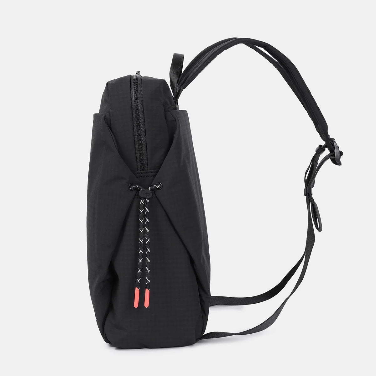 Akira Backpack M 14" - Black | Hedgren