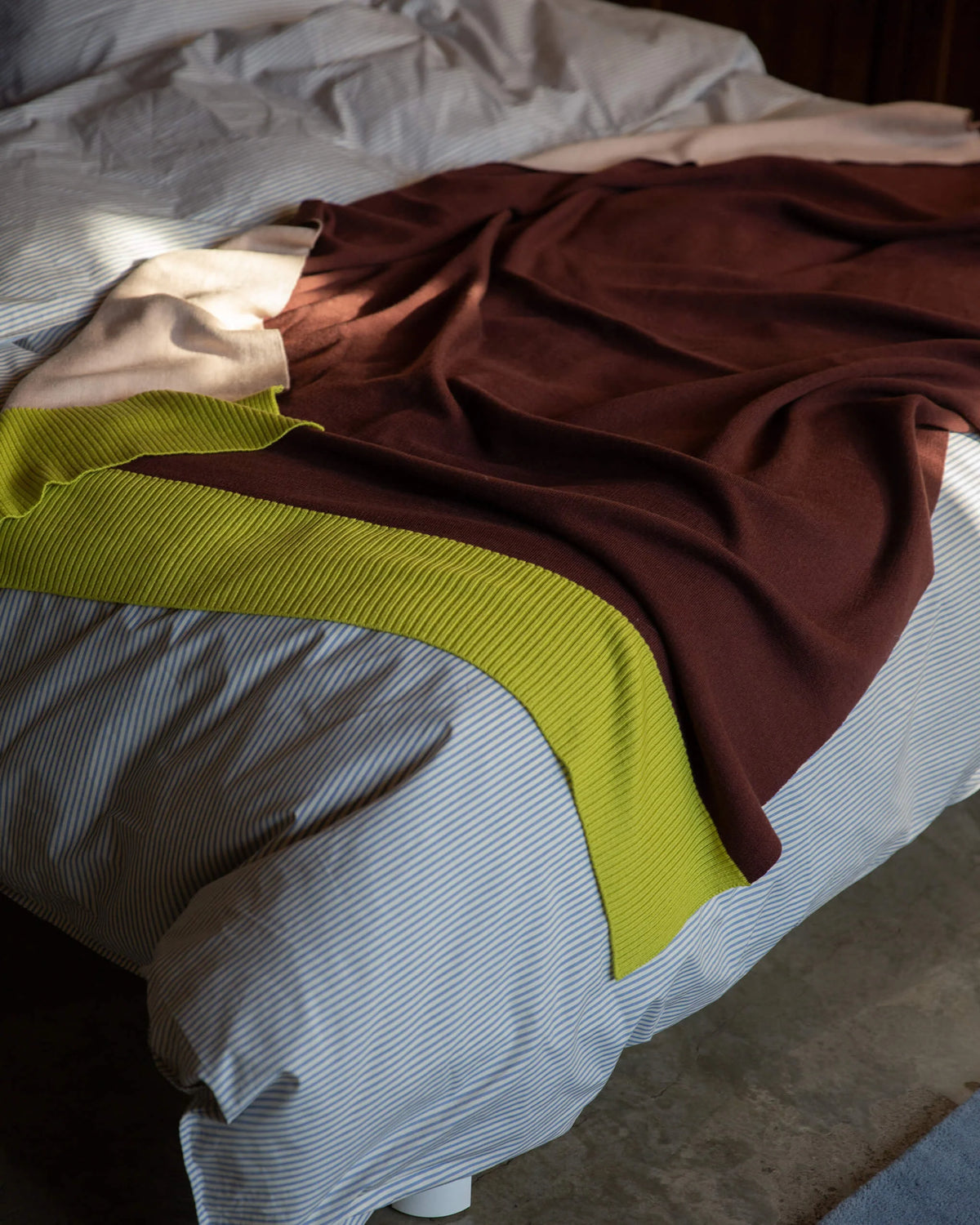 Merino Gebreide Plaid - 100% Wol - Bordeaux/Peach/Lime | SUITE702
