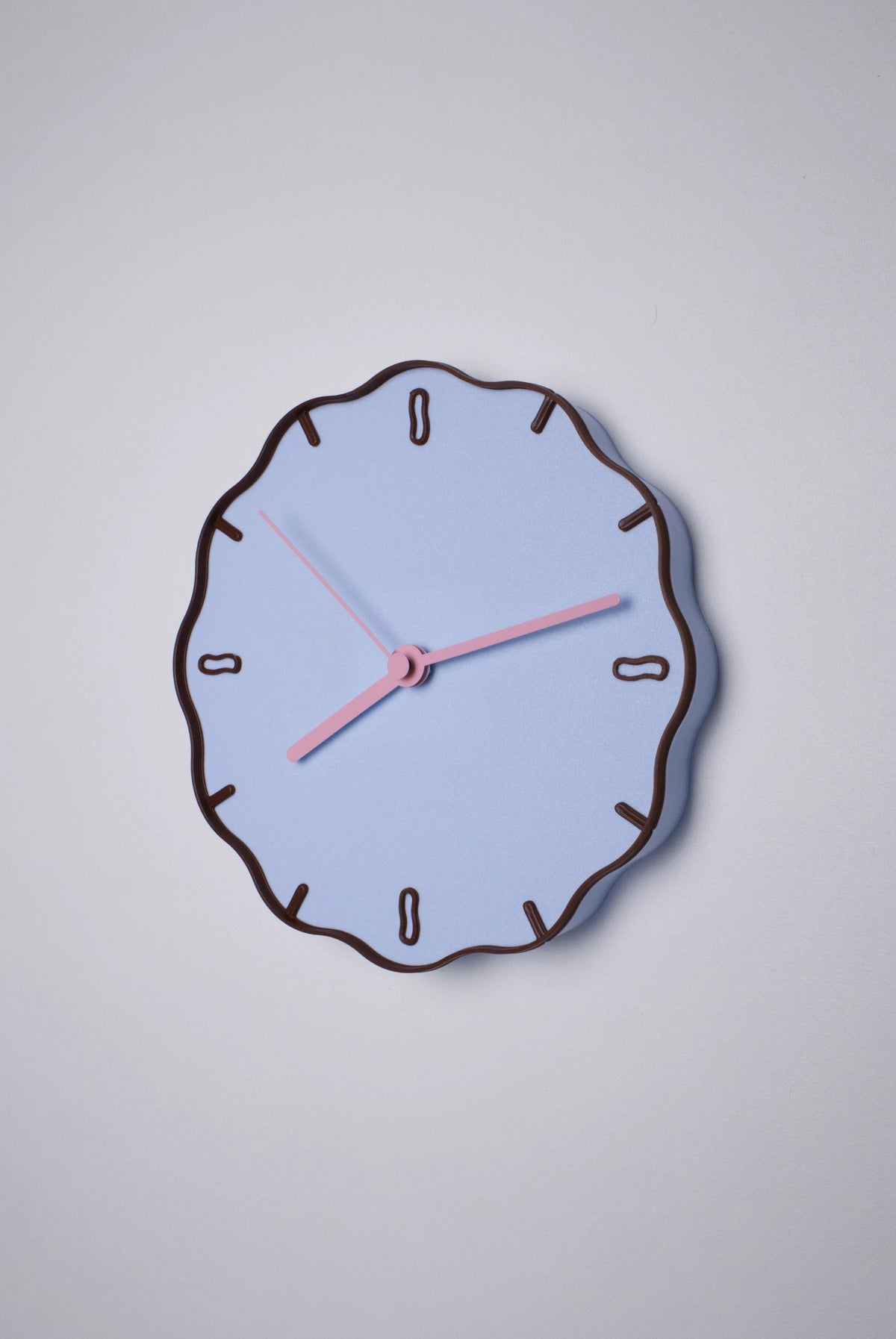Wallclock Margherita - Skyblue/Brown/Pink | Warren & Laetitia