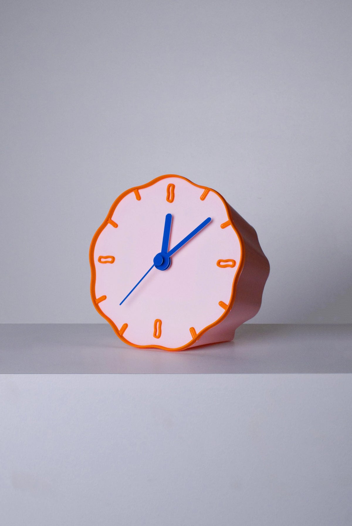 Tableclock Margherita - Pink/Orange/Blue | Warren & Laetitia